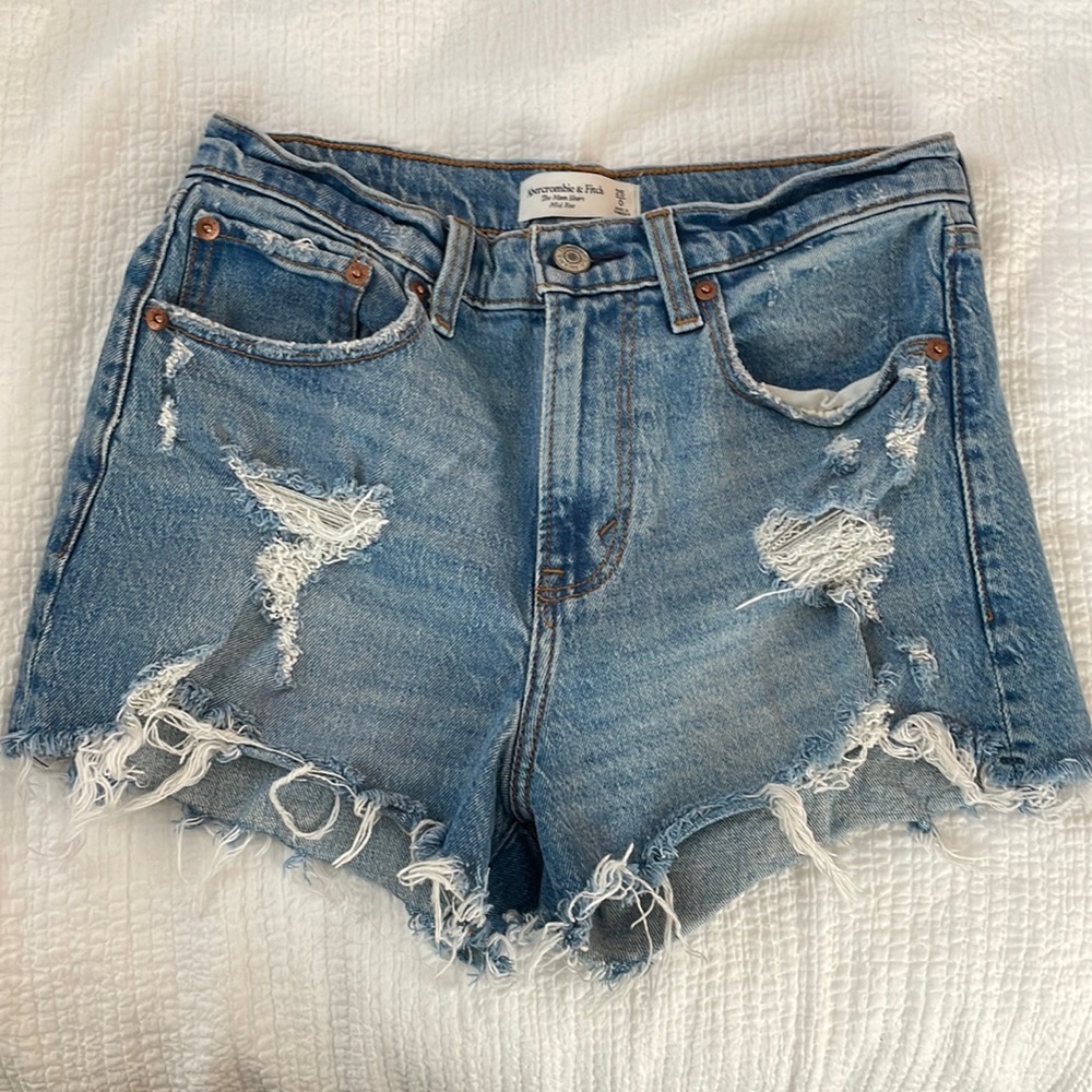Abercrombie Jean shorts size 25/0